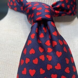 HEART OF GOLD 100% PURE SILK NECKTIE BY ALYNN